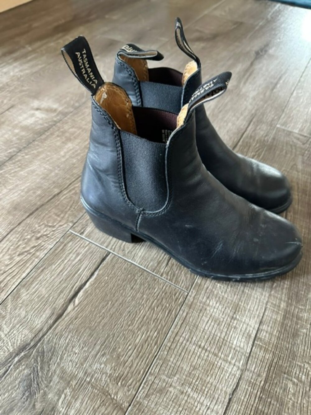 Blundstone womens size 7 boots
